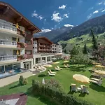 Hotel Neustift 4*