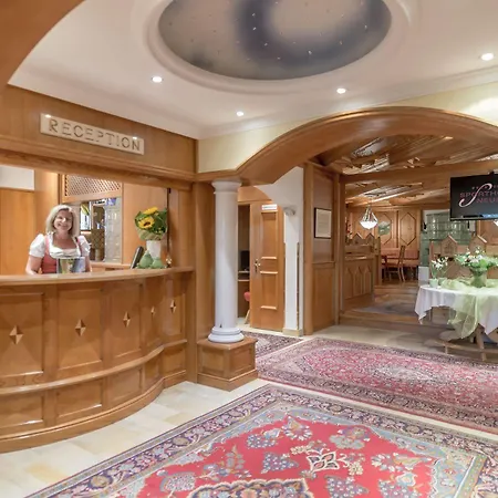 Neustift Hotel 4*