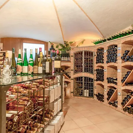 Neustift Нойштифт-им-Штубайталь