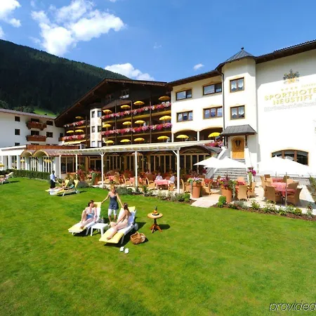 Hotel Neustift